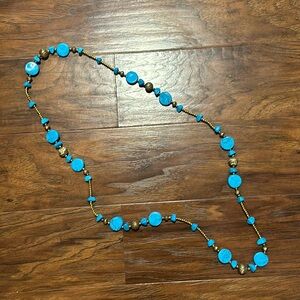 beaded accessory/necklace